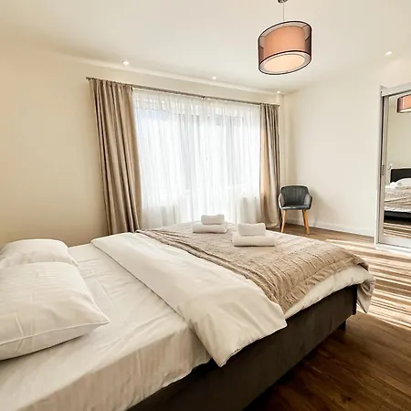 Apartment La Teatru - 2bd Near Theatre And Old Town Brașov