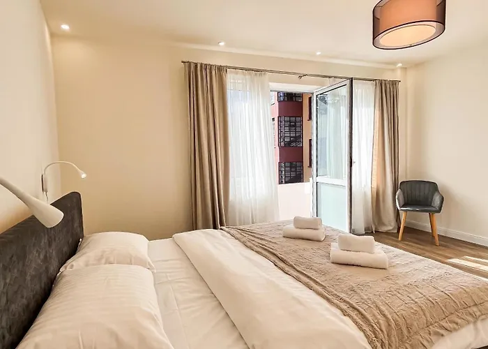 La Teatru - 2bd Near Theatre And Old Town Apartment *