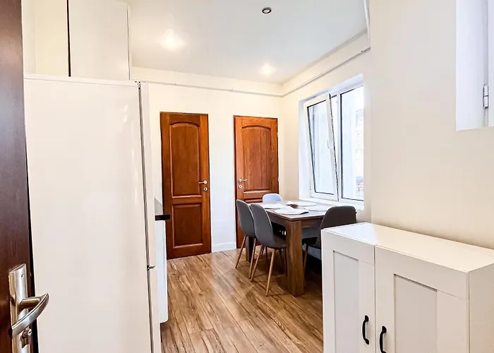 La Teatru - 2bd Near Theatre And Old Town Apartament